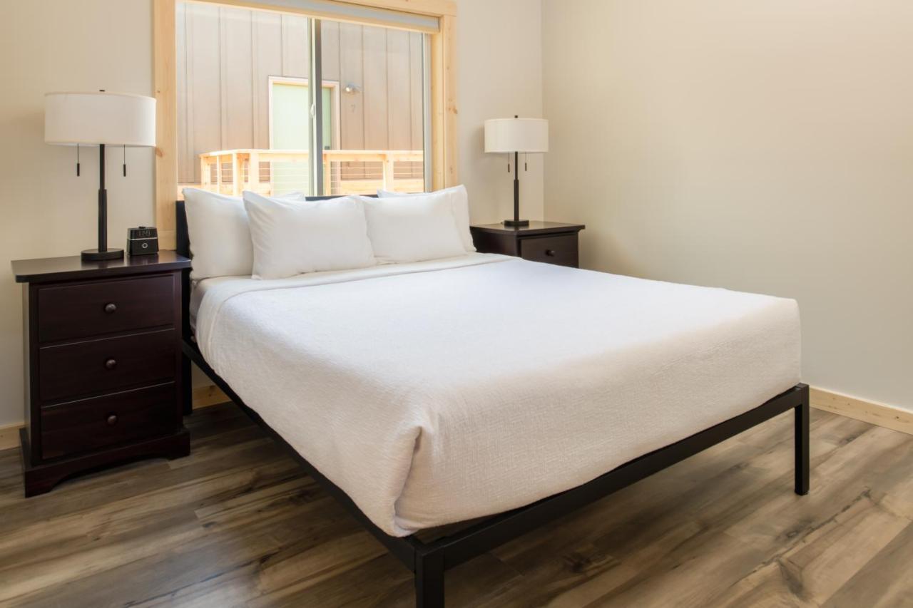 River Lodge And Cabins Boardman Ngoại thất bức ảnh